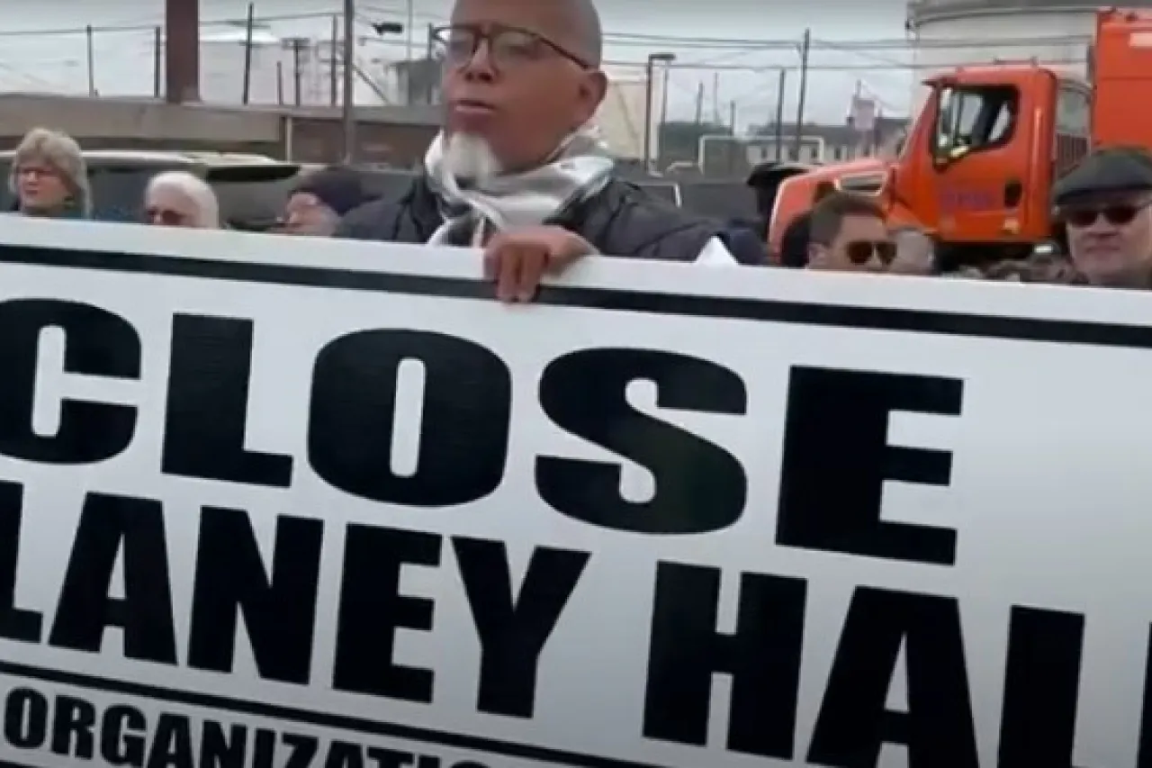 Migrantes mantienen huelga de hambre en centro de detención de Nueva Jersey