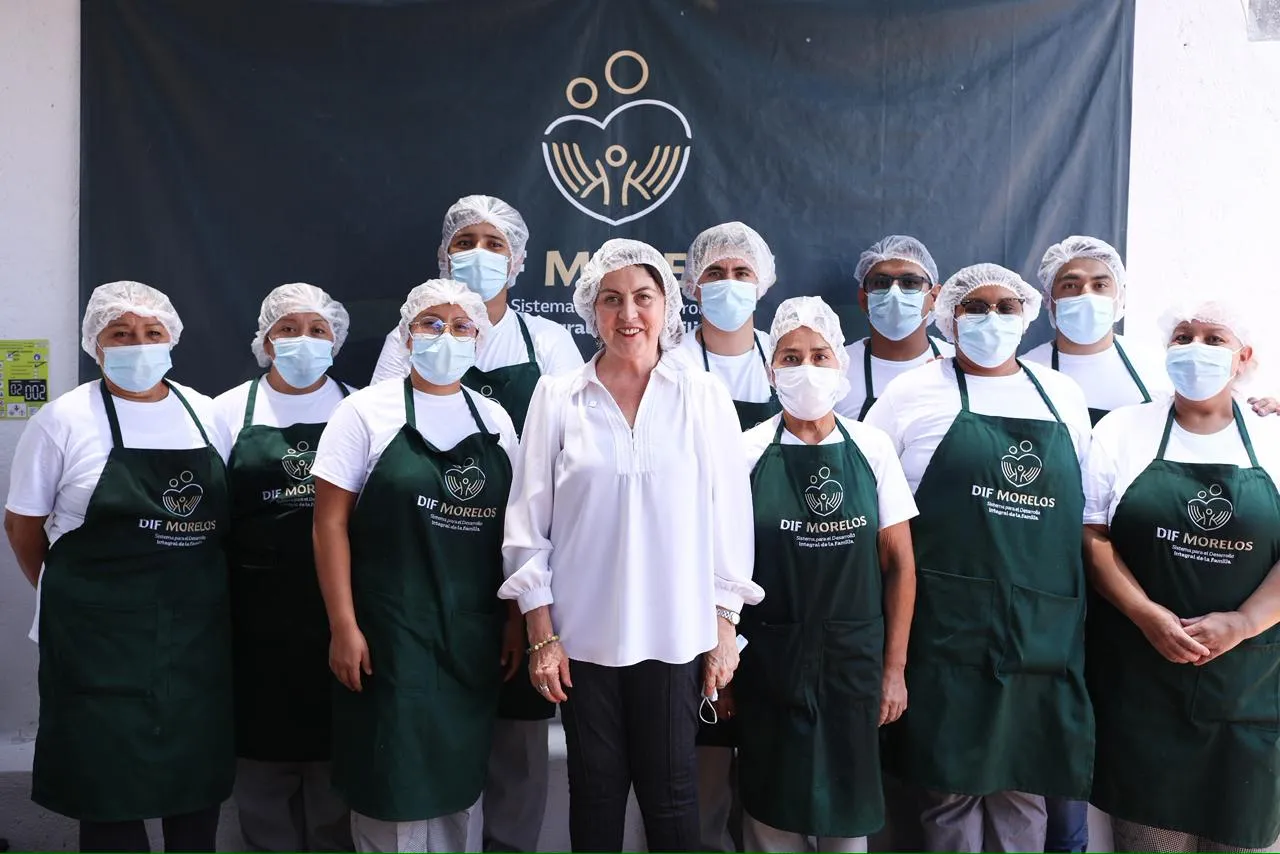 Más de 7 mil estudiantes reciben alimentación diaria desde la Mega Cocina del SEDIF en Morelos