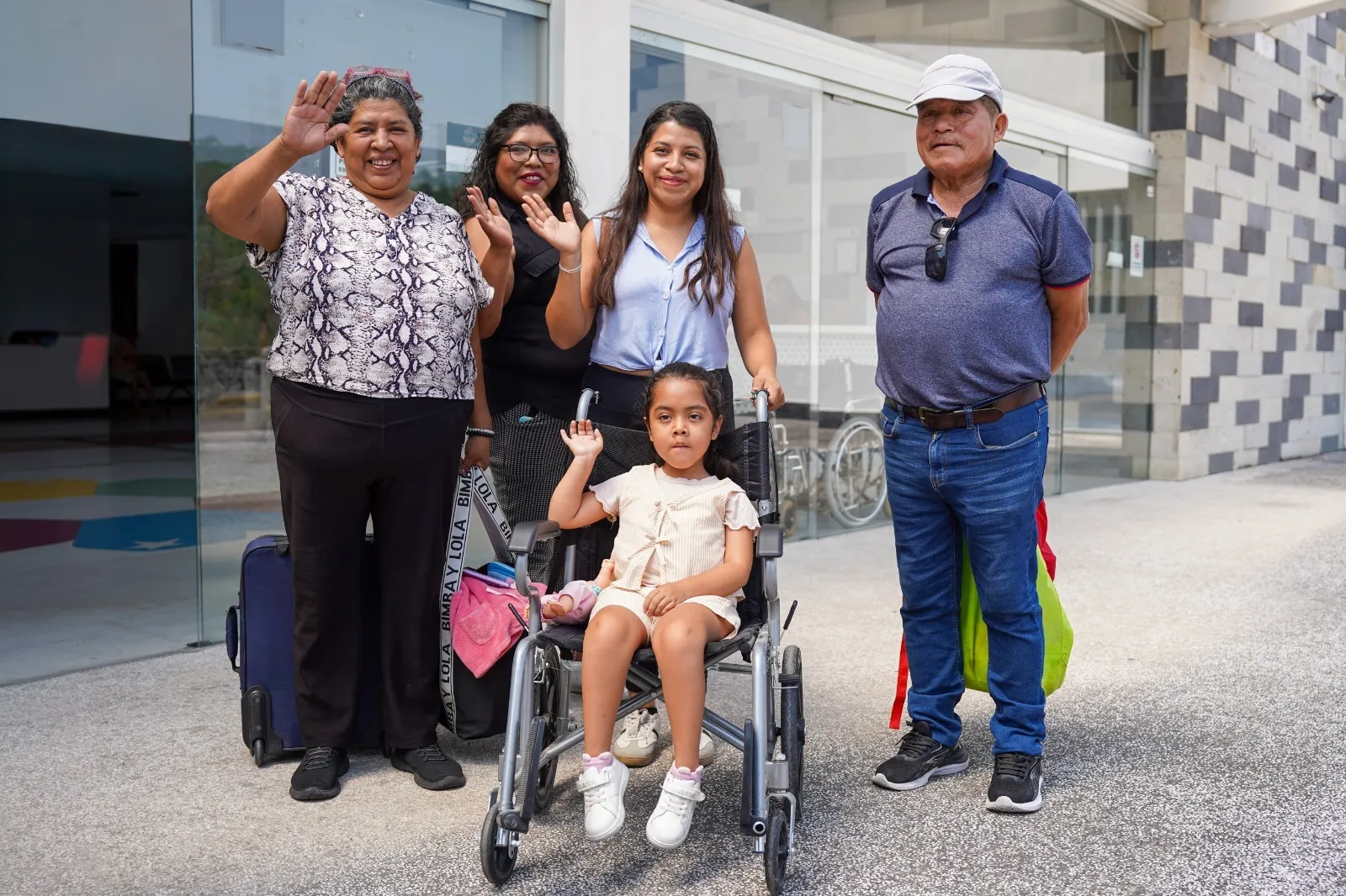 SEDIF Morelos cumple sueño de usuaria del CREE con experiencia inclusiva en Mundo Imáyina